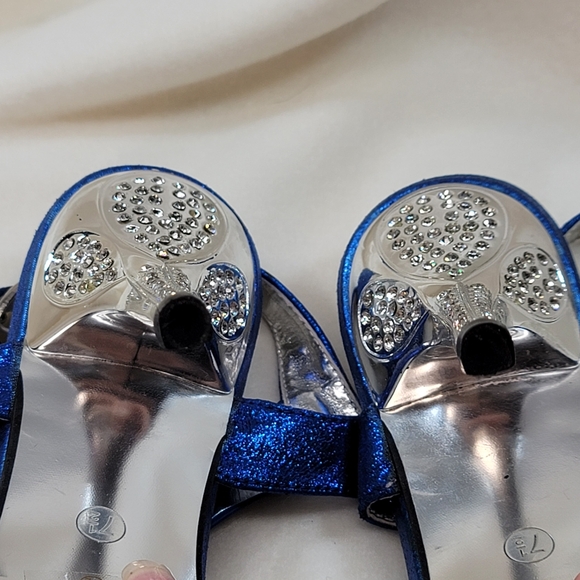 NWOT Elegant Blue and Silver Heels - Picture 8 of 11